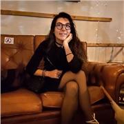 Operatrice del turismo e viaggiatrice da sempre con ottima conoscenza della lingua inglese